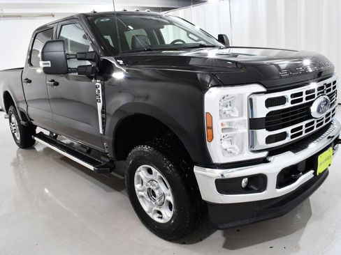 New 2026 Ford F350 XLT w/ FX4 Off-Road Package image 5