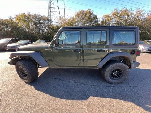 Used 2024 Jeep Wrangler Sport image 5