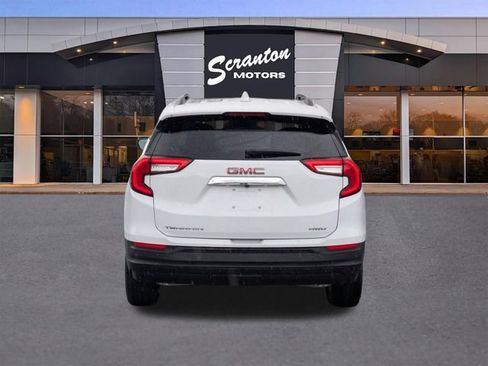 Used 2023 GMC Terrain SLE w/ Driver Convenience Package AWD/4WD image 4