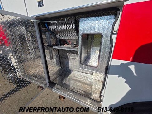 Used 2001 Ford F350 4x4 Regular Cab DRW Super Duty image 28