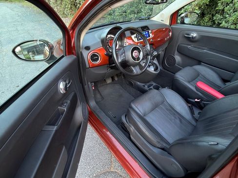 Used 2012 FIAT 500 Lounge w/ Luxury Leather Pkg FWD image 8