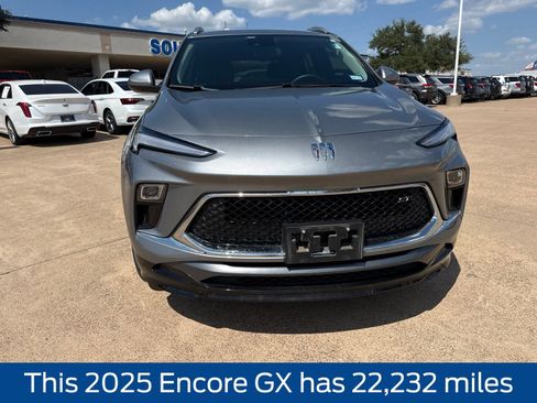 Used 2025 Buick Encore GX Sport Touring FWD image 2