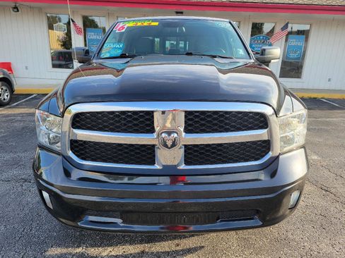Used 2016 RAM 1500 Classic SLT w/ Luxury Group AWD/4WD image 2