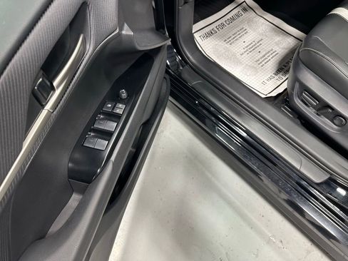 Used 2026 Toyota Camry Hybrid FWD image 9