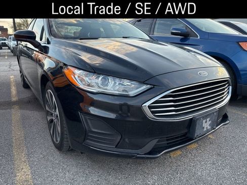 Used 2020 Ford Fusion SE image 9