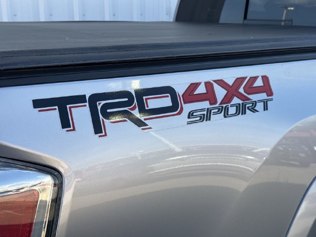 Used 2021 Toyota Tacoma TRD Sport AWD/4WD image 10