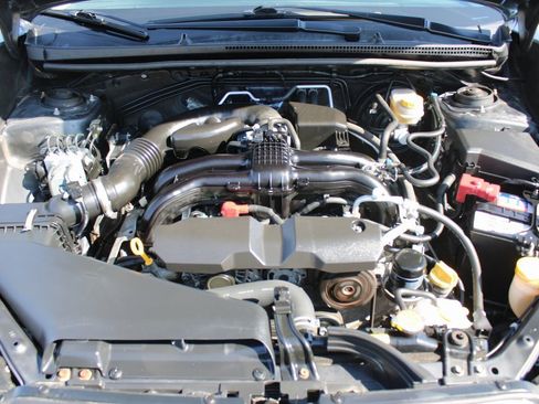 Used 2017 Subaru Crosstrek 2.0i Limited image 32