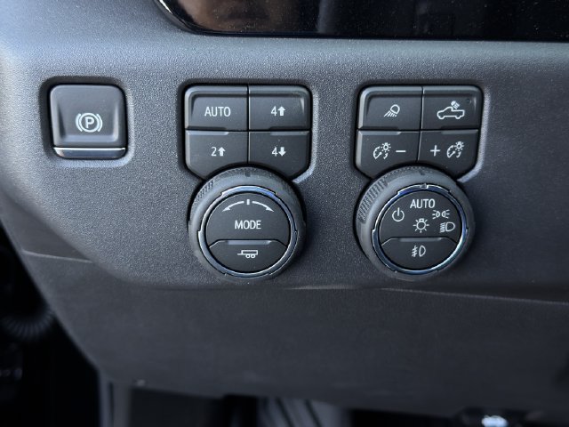 New 2026 Chevrolet Silverado 1500 LT Trail Boss w/ LT Trail Boss Premium Package AWD/4WD image 16