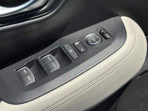 Used 2024 Honda HR-V EX-L image 14