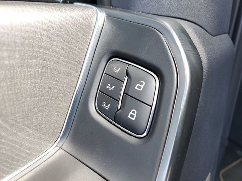 Used 2024 Ford F250 Platinum w/ Tremor Off-Road Package image 17