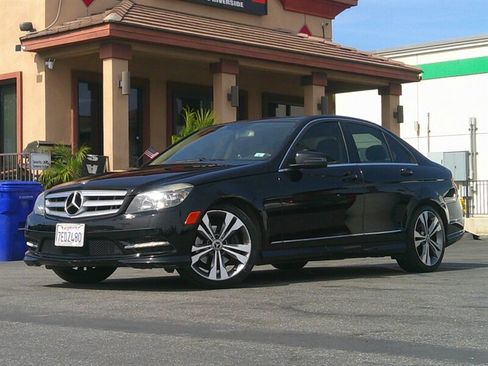 Used 2011 Mercedes-Benz C 300 Sedan image 1