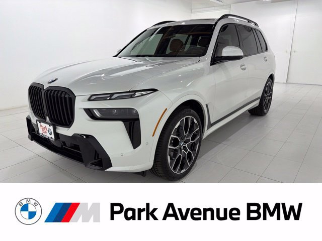 Used 2026 BMW X7 xDrive40i w/ M Sport Package AWD/4WD image 1