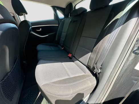 Used 2014 Hyundai Elantra GT FWD image 24