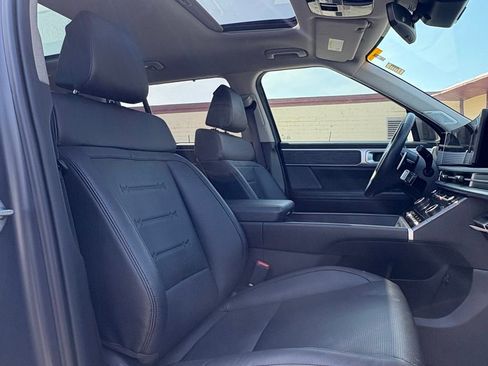 Used 2025 Hyundai Santa Fe Limited image 20