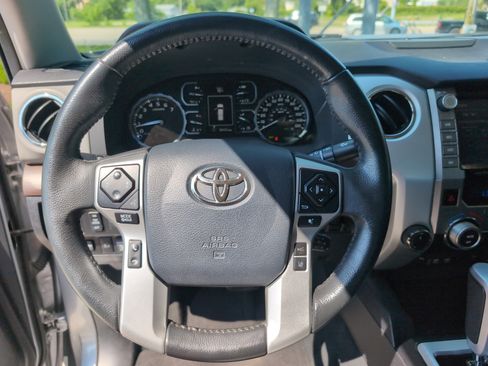 Used 2021 Toyota Tundra Limited w/ Limited Premium Package AWD/4WD image 18