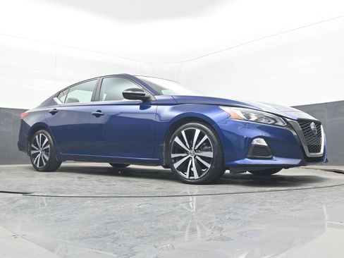 Used 2020 Nissan Altima 2.5 SR image 17