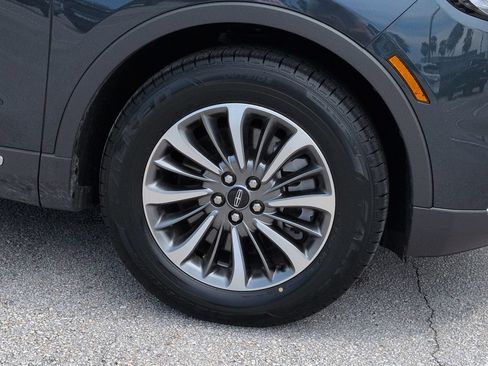 Certified 2023 Lincoln Nautilus AWD w/ Premium Package image 11
