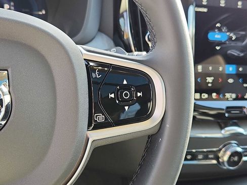 Used 2025 Volvo XC60 T8 Plus w/ Protection Package Premier image 21