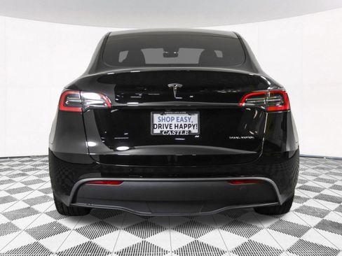 Used 2023 Tesla Model Y Long Range AWD/4WD image 14