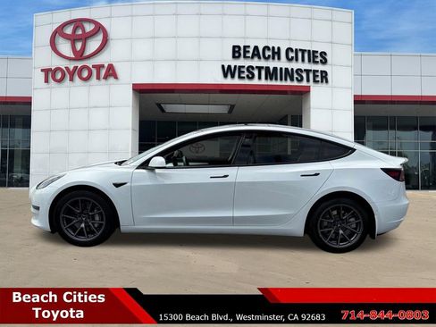 Used 2022 Tesla Model 3 Long Range AWD/4WD image 7