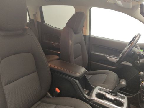 Used 2018 Chevrolet Colorado LT w/ LT Convenience Package image 21