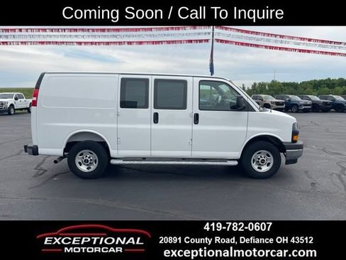 Used 2025 GMC Savana 2500 w/ Driver Convenience Package RWD image 9