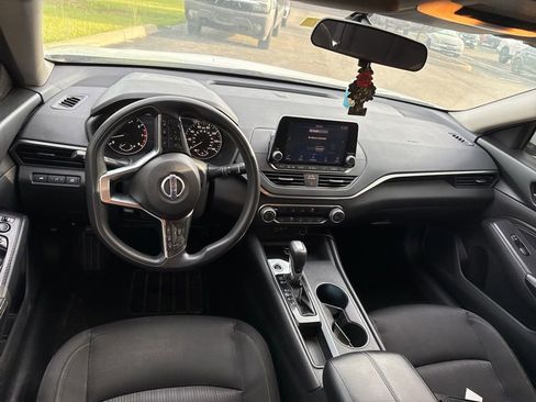 Used 2019 Nissan Altima 2.5 S FWD image 16