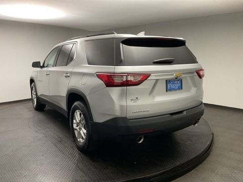 Certified 2021 Chevrolet Traverse LT image 5