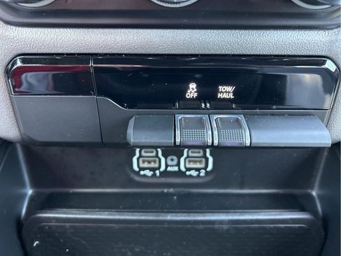 Used 2022 RAM 1500 Big Horn image 31