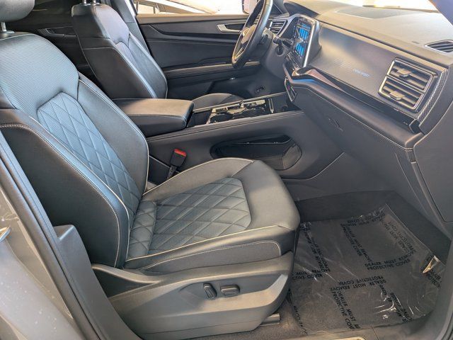 Used 2024 Volkswagen Atlas Cross Sport SEL Premium R-Line AWD/4WD image 29
