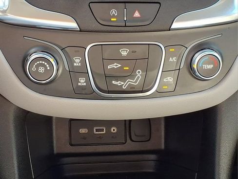 Used 2024 Chevrolet Equinox LS w/ LS Convenience Package FWD image 20