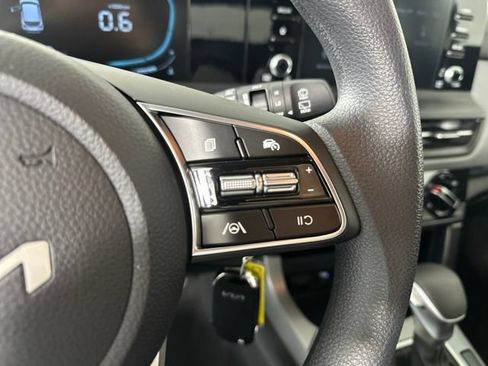 Used 2026 Kia Seltos LX FWD image 16