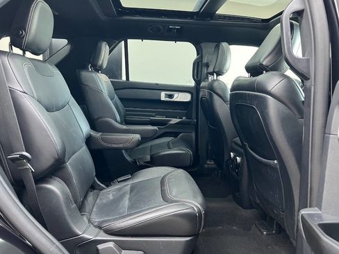 Used 2020 Ford Explorer ST w/ ST Street Pack image 13