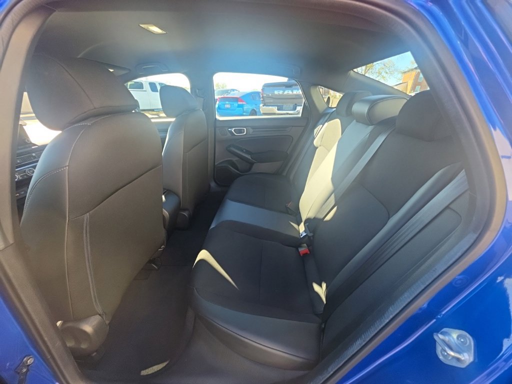 Used 2023 Honda Civic Sport image 28