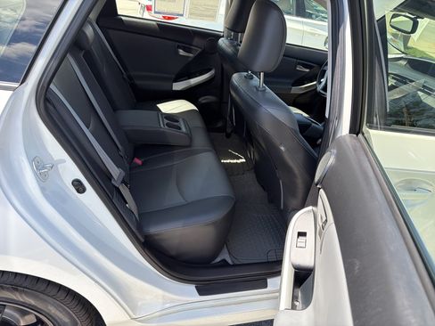 Used 2013 Toyota Prius Four w/ Deluxe Solar Roof Pkg FWD image 56