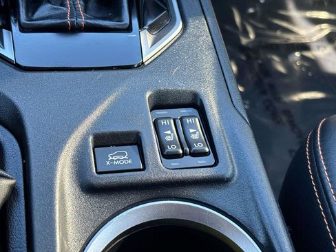 Used 2020 Subaru Crosstrek 2.0i Limited w/ Moonroof Package w/Navigation image 28