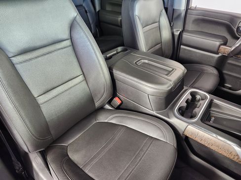 Used 2020 GMC Sierra 2500 Denali w/ Denali Ultimate Package image 10