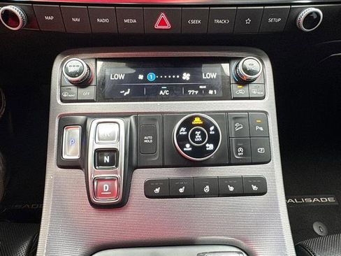 Used 2023 Hyundai Palisade Calligraphy image 28