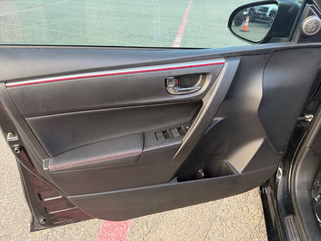 Used 2016 Toyota Corolla S Special Edition FWD image 20