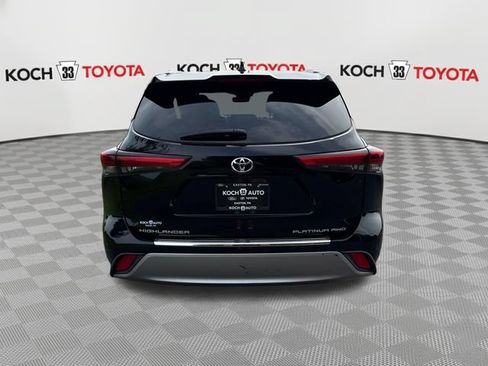 Used 2021 Toyota Highlander Platinum AWD/4WD image 7