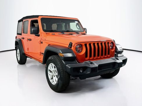 Used 2023 Jeep Wrangler Unlimited Sport AWD/4WD image 3