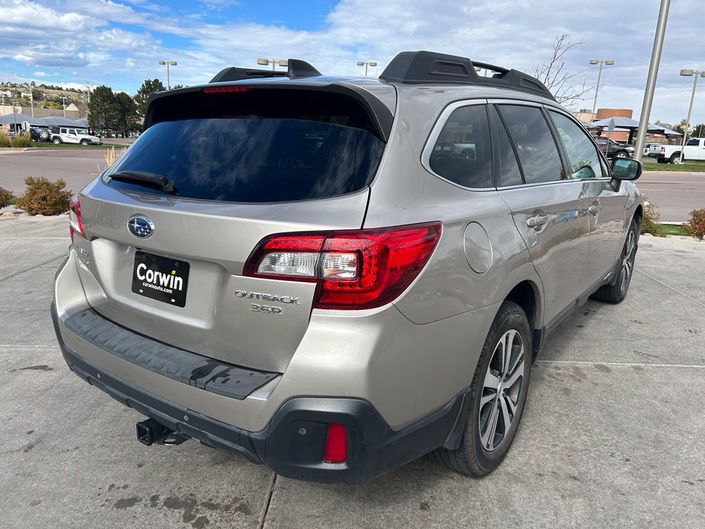 Used 2019 Subaru Outback 3.6R Limited w/ Popular Package #2 AWD/4WD image 8