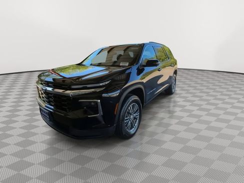 New 2026 Chevrolet Traverse LT w/ Driver Confidence Package AWD/4WD image 4