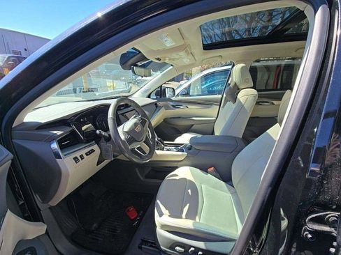 Used 2023 Cadillac XT5 Premium Luxury w/ Technology Package image 5