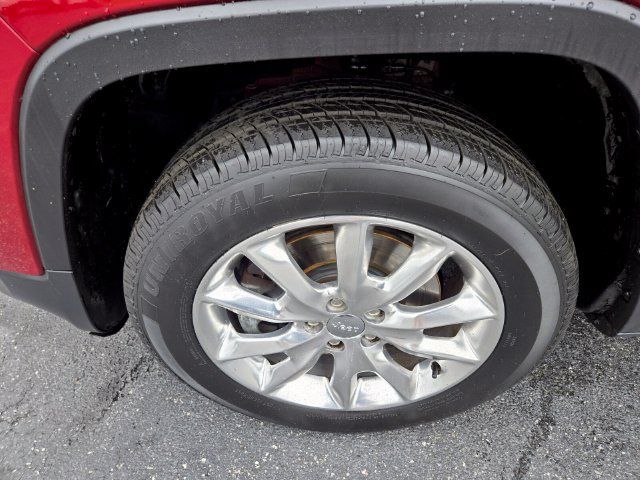 Used 2015 Jeep Cherokee Limited AWD/4WD image 27