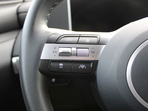 Used 2025 Hyundai Tucson SEL FWD image 18