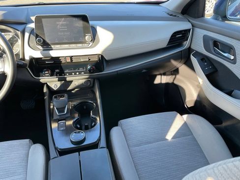 Certified 2021 Nissan Rogue SV AWD/4WD image 10