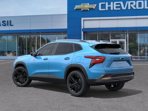 New 2026 Chevrolet Trax ACTIV w/ Sunroof Package FWD image 3