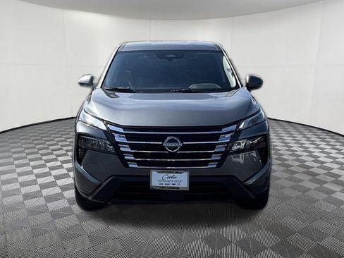 Used 2025 Nissan Rogue SV AWD/4WD image 2