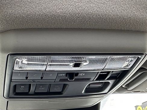 Used 2023 Toyota 4Runner Limited image 18